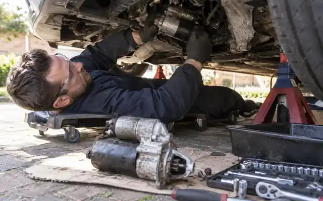 mobile starter motor fitting